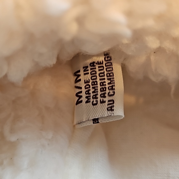 Weatherproof Cream Sherpa Pullover with Pockets - Picture 6 of 7